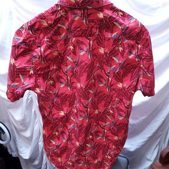 Vibrant Red Floral Men's Casual Shirt - Picture 5 of 6
